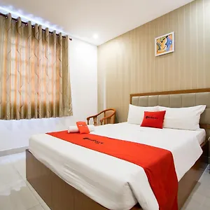 3* Hotel Reddoorz Plus @ Trung Son